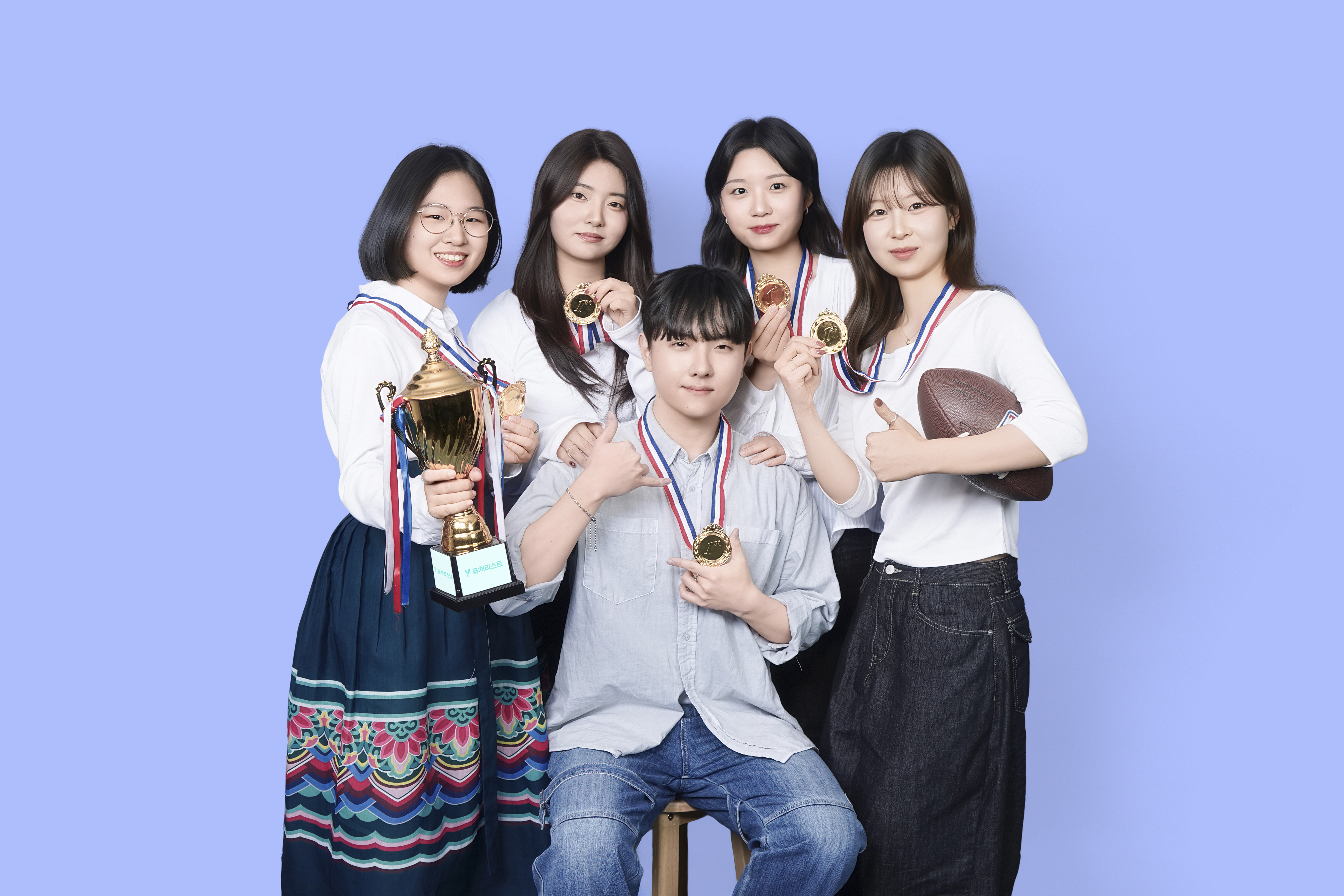 Y퓨처리스트 가로단체샷