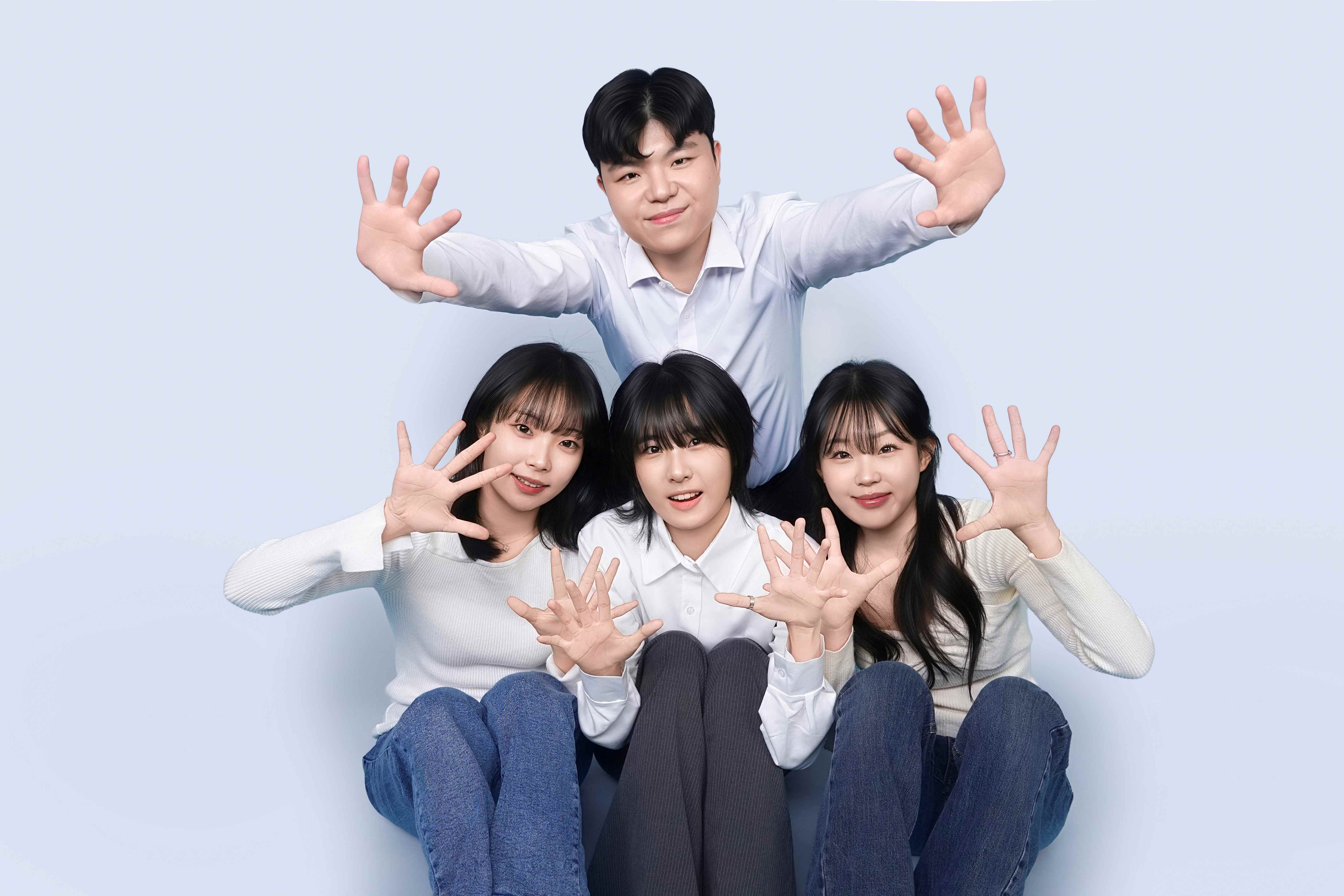 Y퓨처리스트 세로단체샷