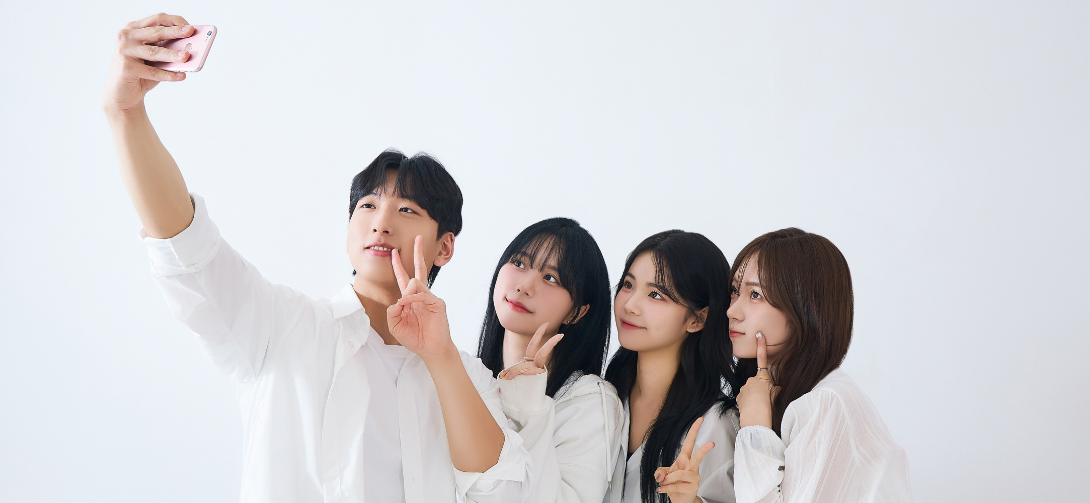 Y퓨처리스트 가로단체샷